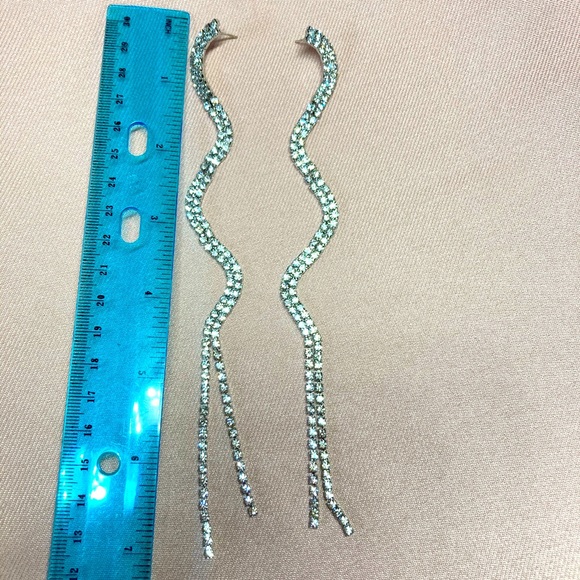 Luxury Rhinestone Long Earrings - Picture 5 of 5